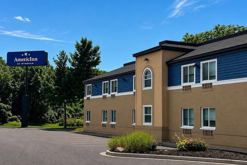 AmericInn by Wyndham Holland MI 1