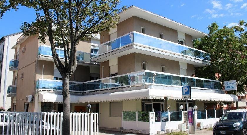 Hotel Laguna 1
