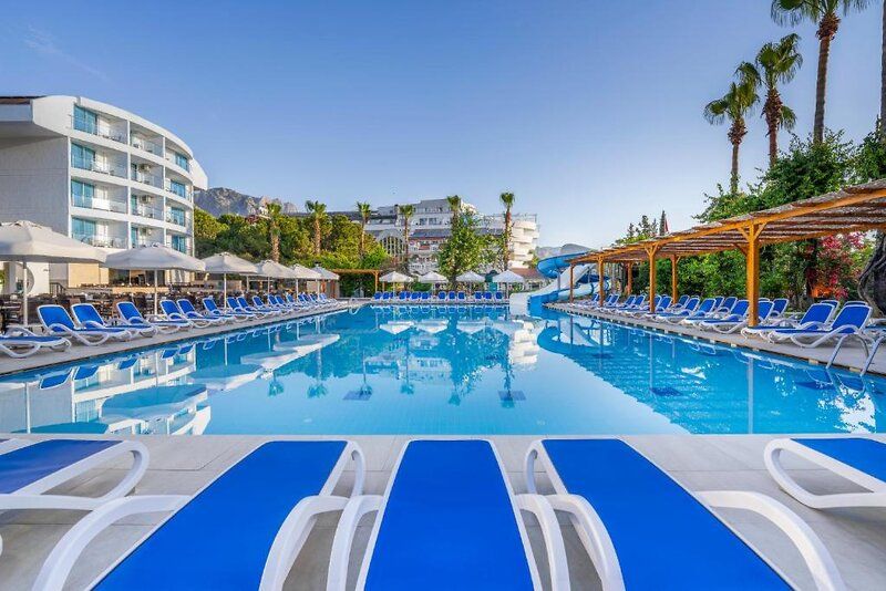 Ring Beach Hotel 1