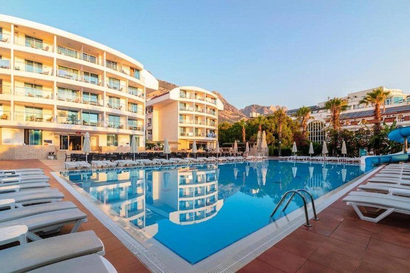 Ring Beach Hotel 2