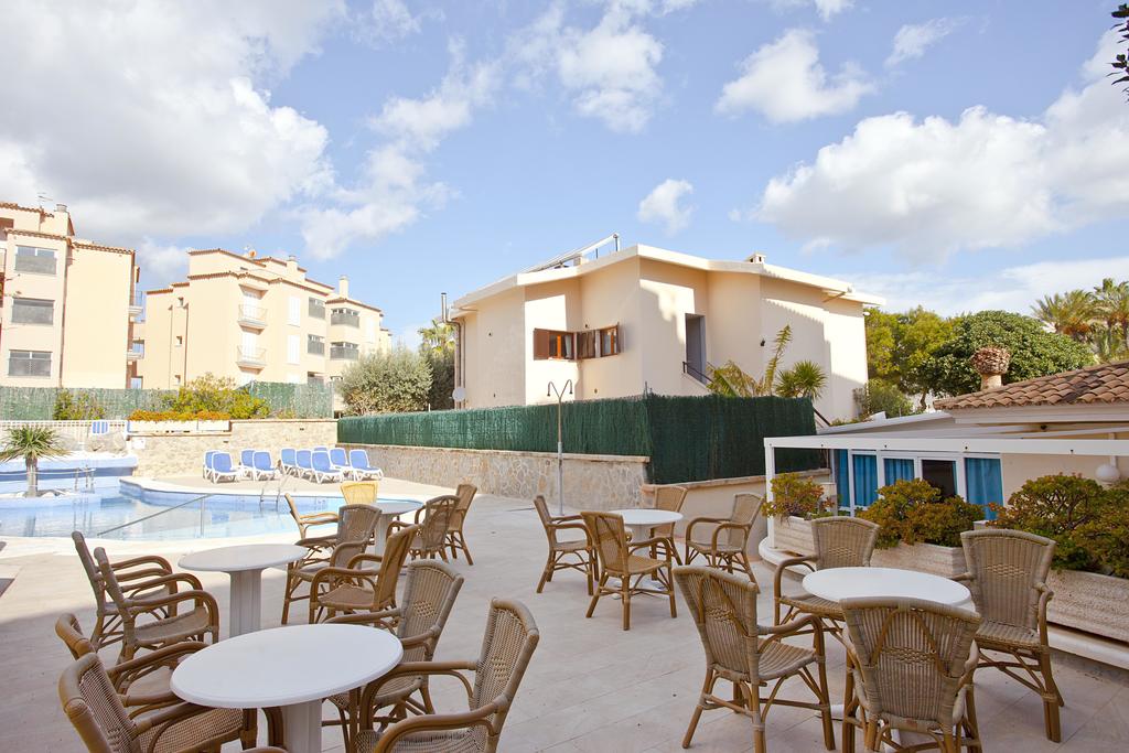 Sol y Mar Apartments 1