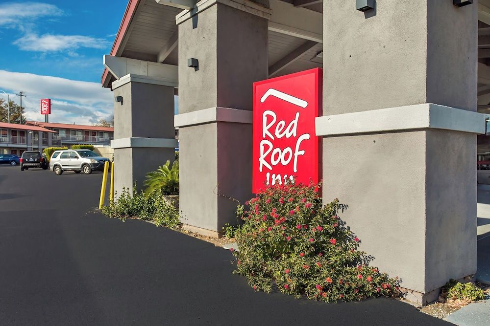Red Roof Inn Redding 1