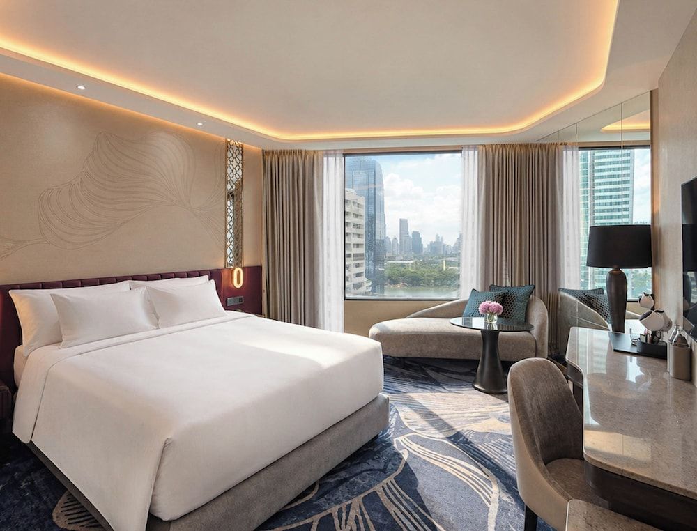 Rembrandt Hotel Bangkok 1