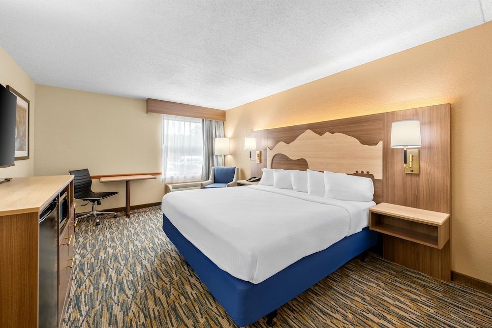 Best Western Center Pointe Inn 1
