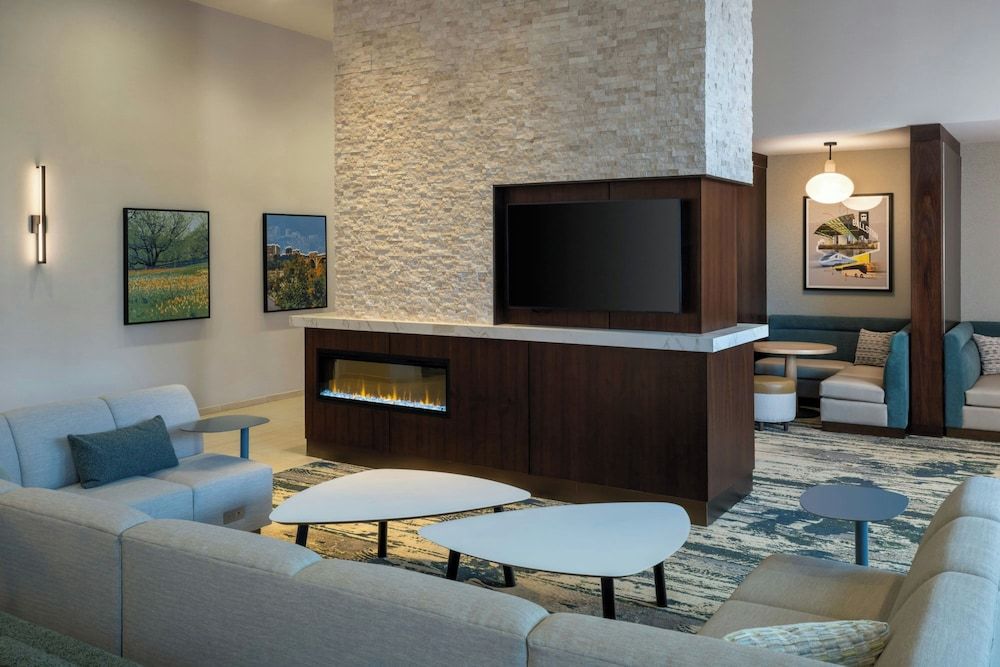 Residence Inn by Marriott Arlington Ballston 2