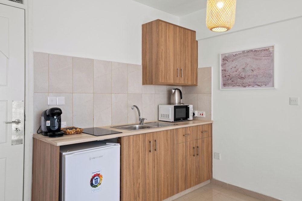 Larnaca Bay Suites 1