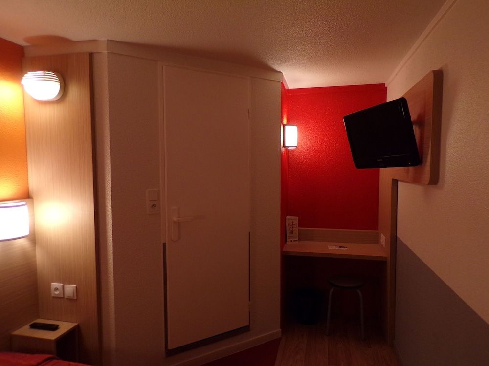 FASTHOTEL CAMBRAI PROVILLE - EX Premiere Classe 2