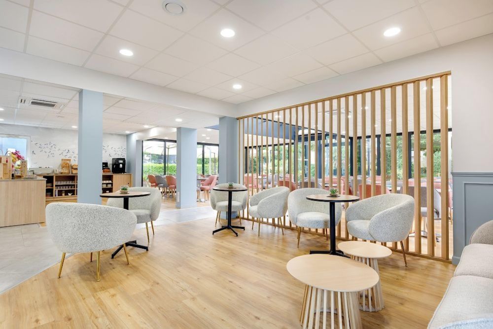Brit Hotel Confort Rouen Nord - Eden 1