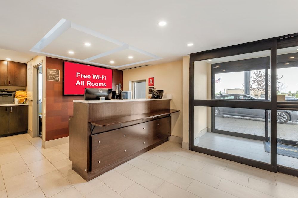 Red Roof Inn Bourbonnais 2