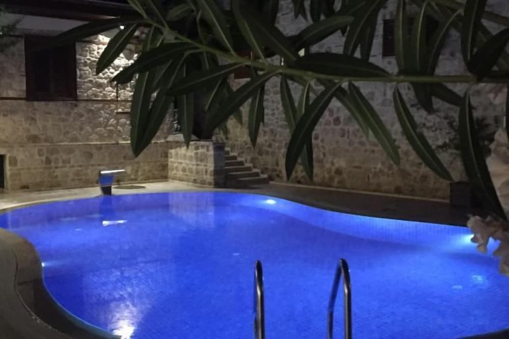White Garden Hotel-Adult Only 1