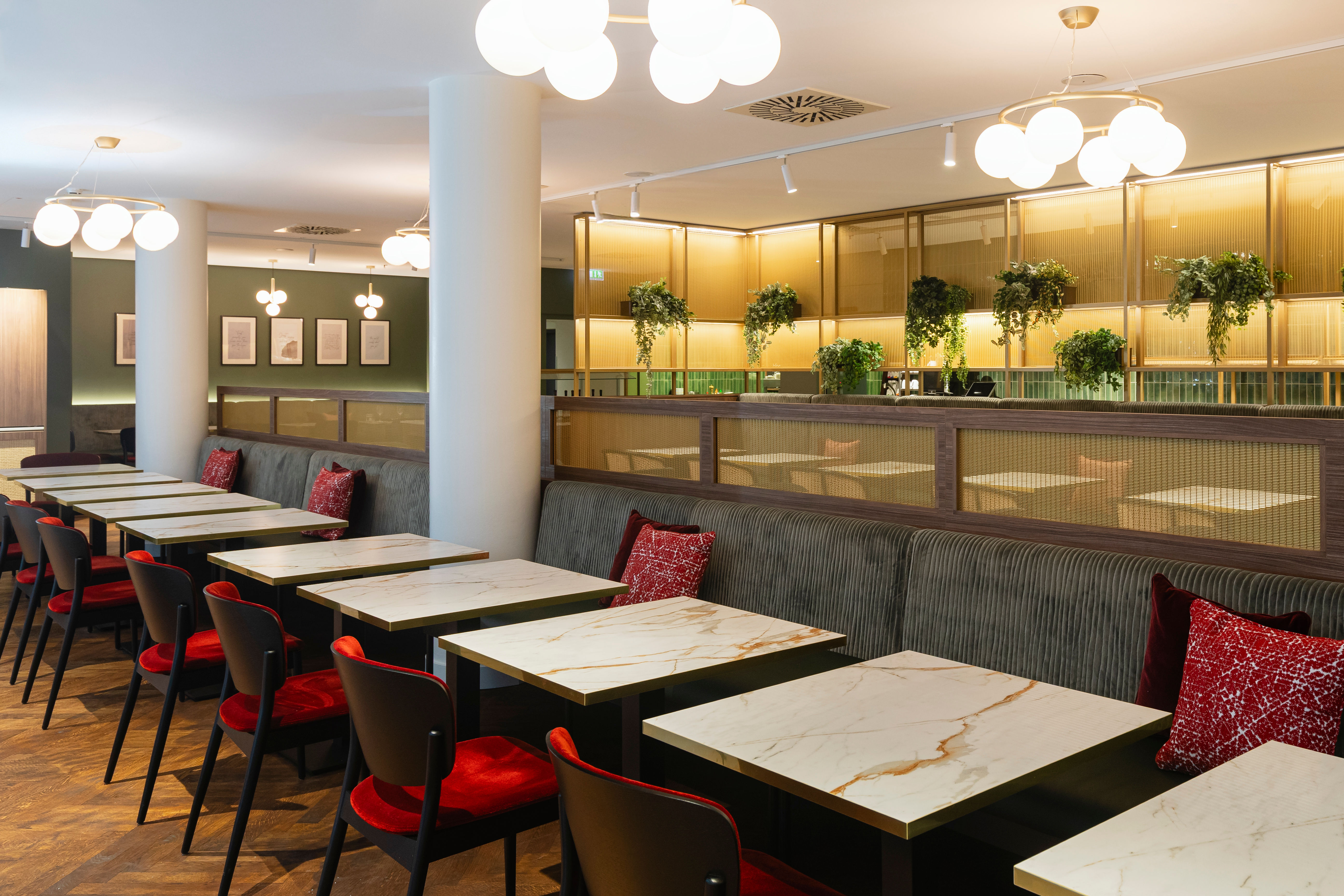 Crowne Plaza Vienna 1