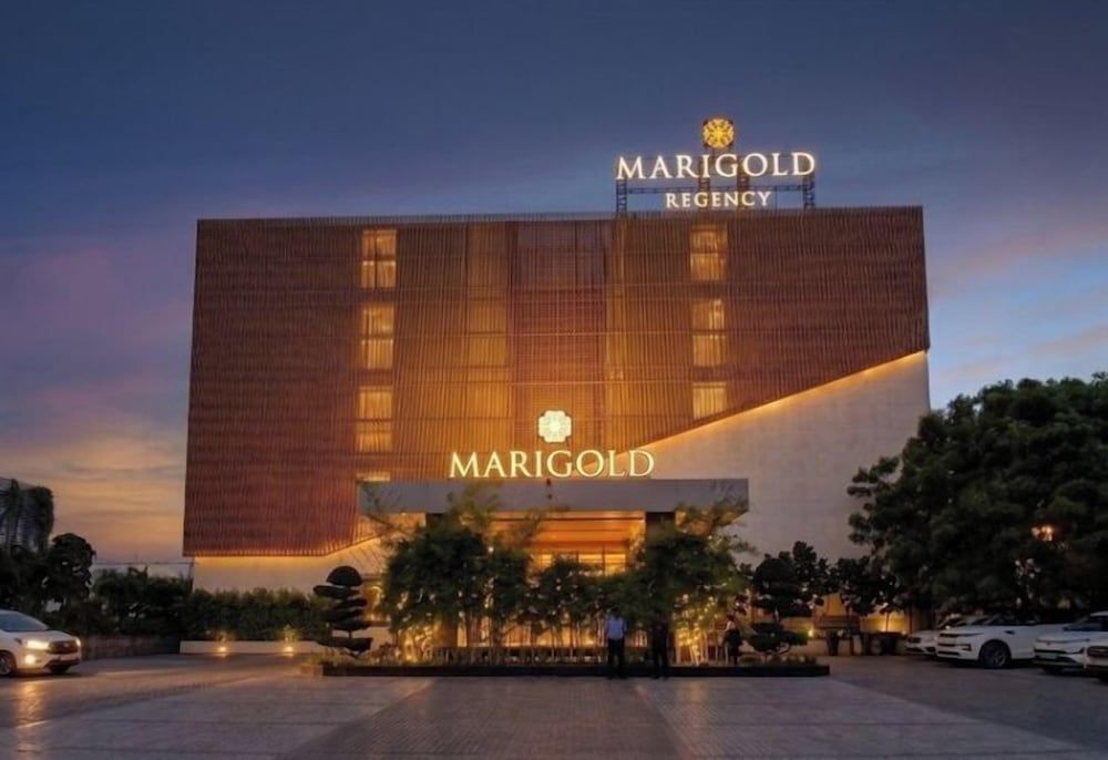 MARIGOLD-Newly Renovated Hotel 1