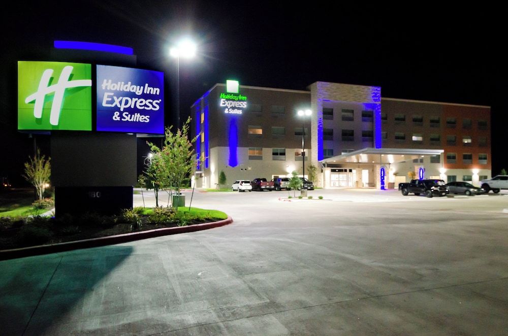 Holiday Inn Express & Suites TAYLOR by IHG 1