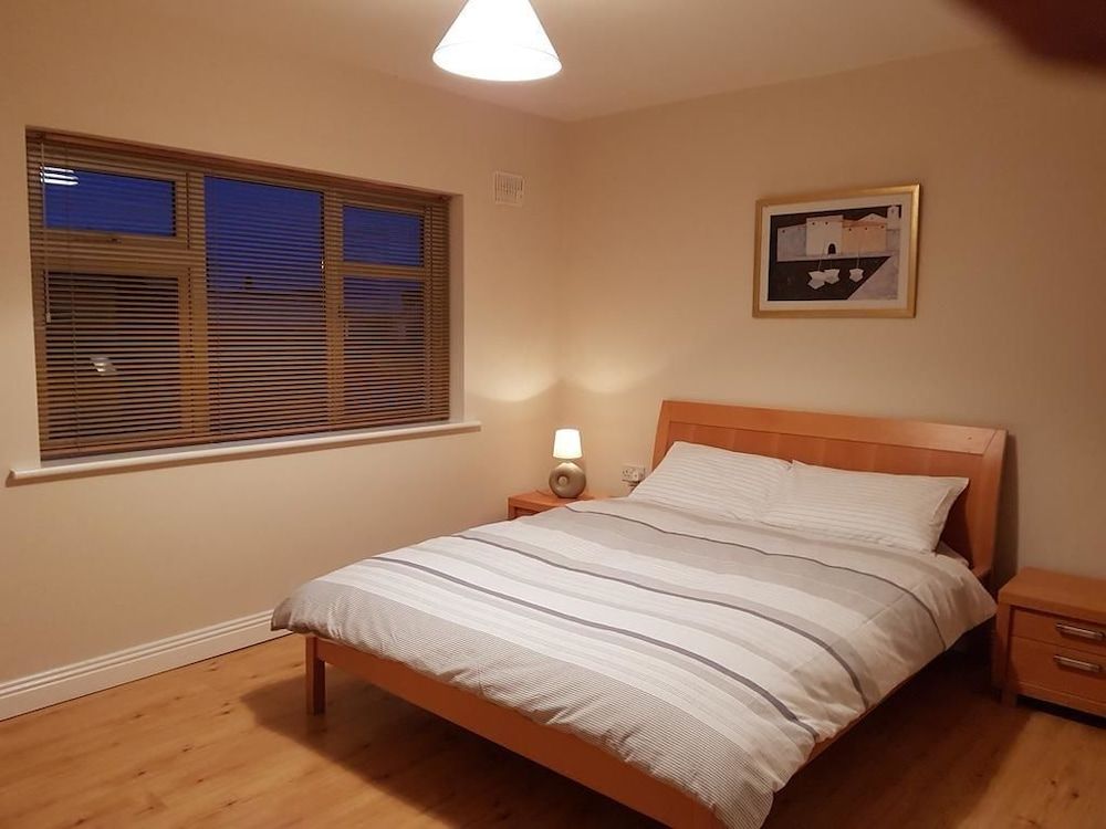 Waterlane Apartments 2