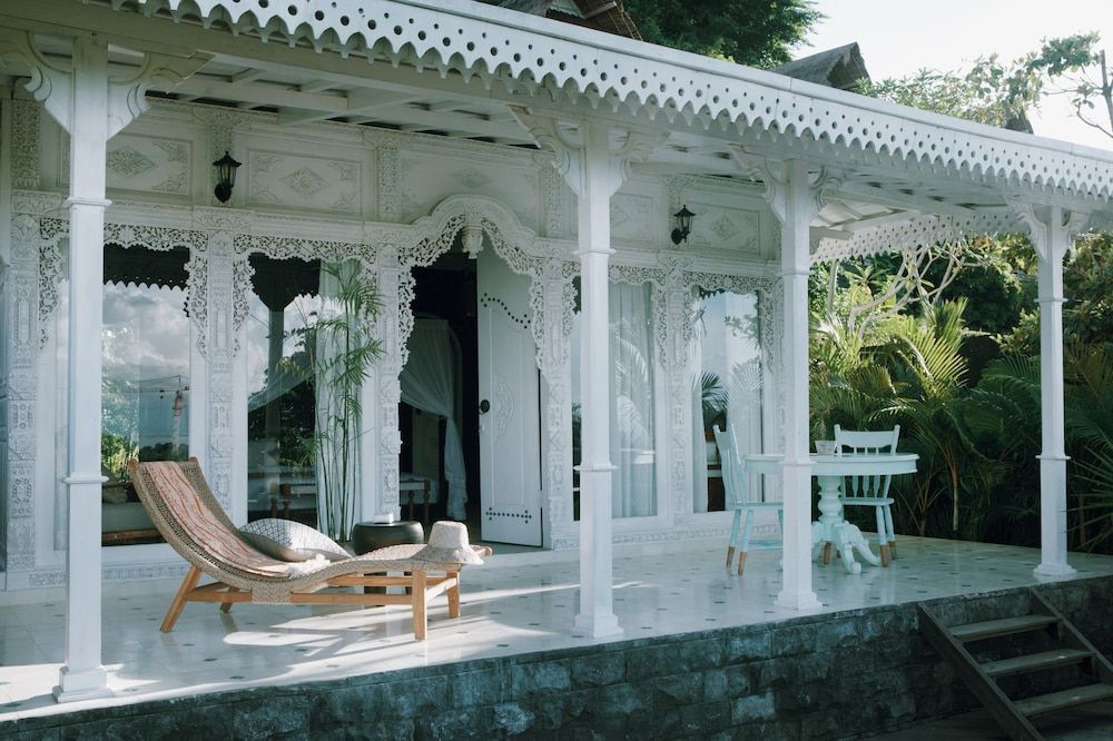 White Tortoise Eco Villa's 1