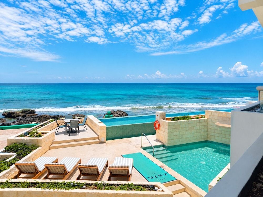 The Mint Resort Isla Mujeres 1