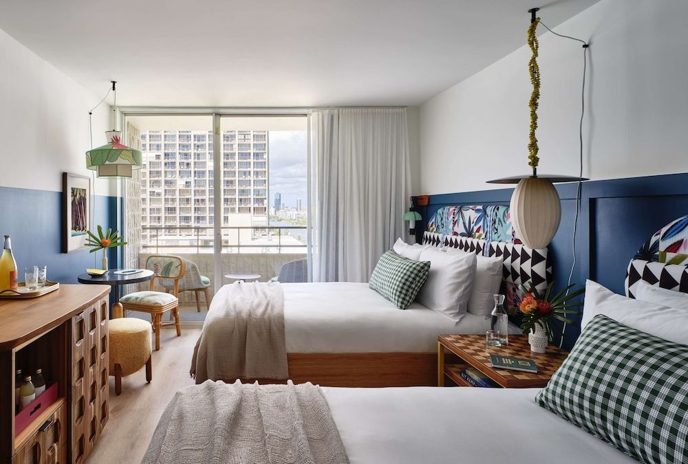 Wayfinder Waikiki 1