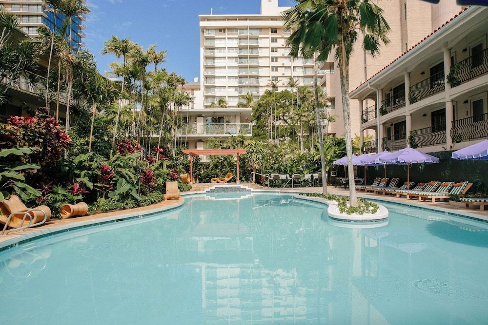 Wayfinder Waikiki 1