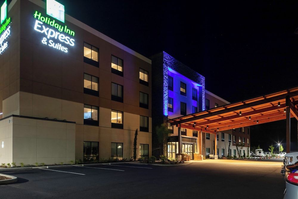 Holiday Inn Express & Suites THE DALLES by IHG 1
