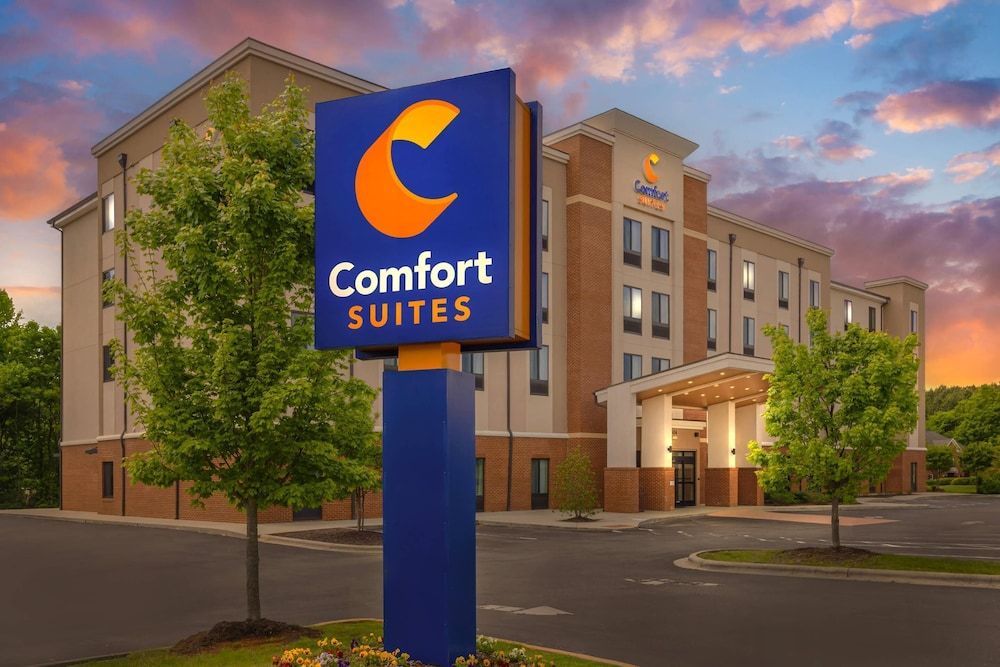 Comfort Suites Greensboro-High Point 1