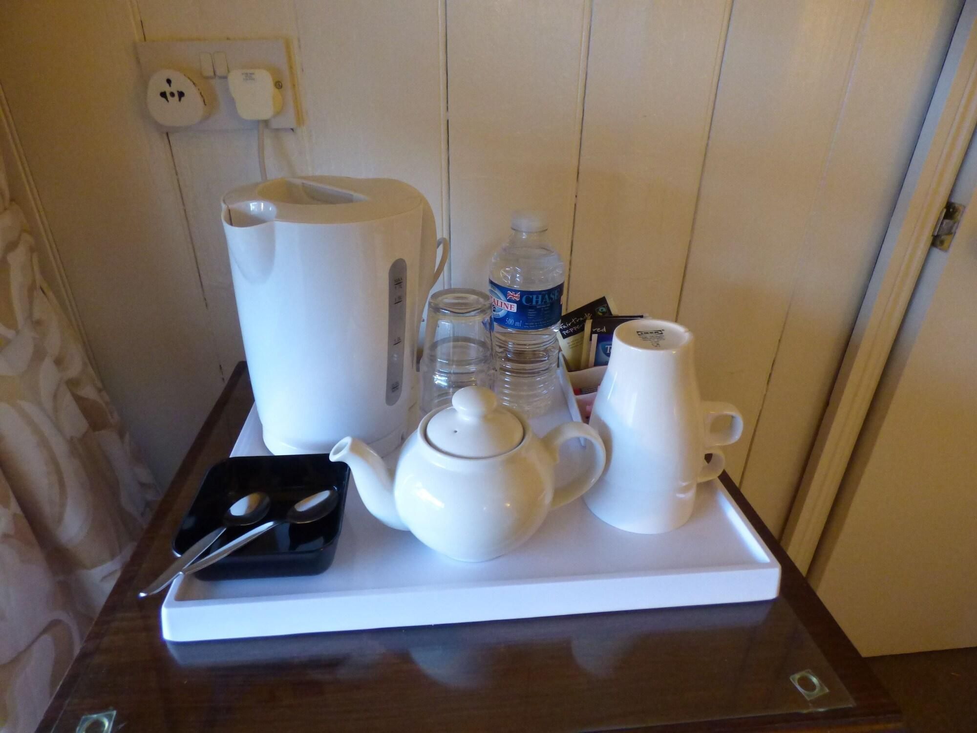 Maison Dieu Guest House 2