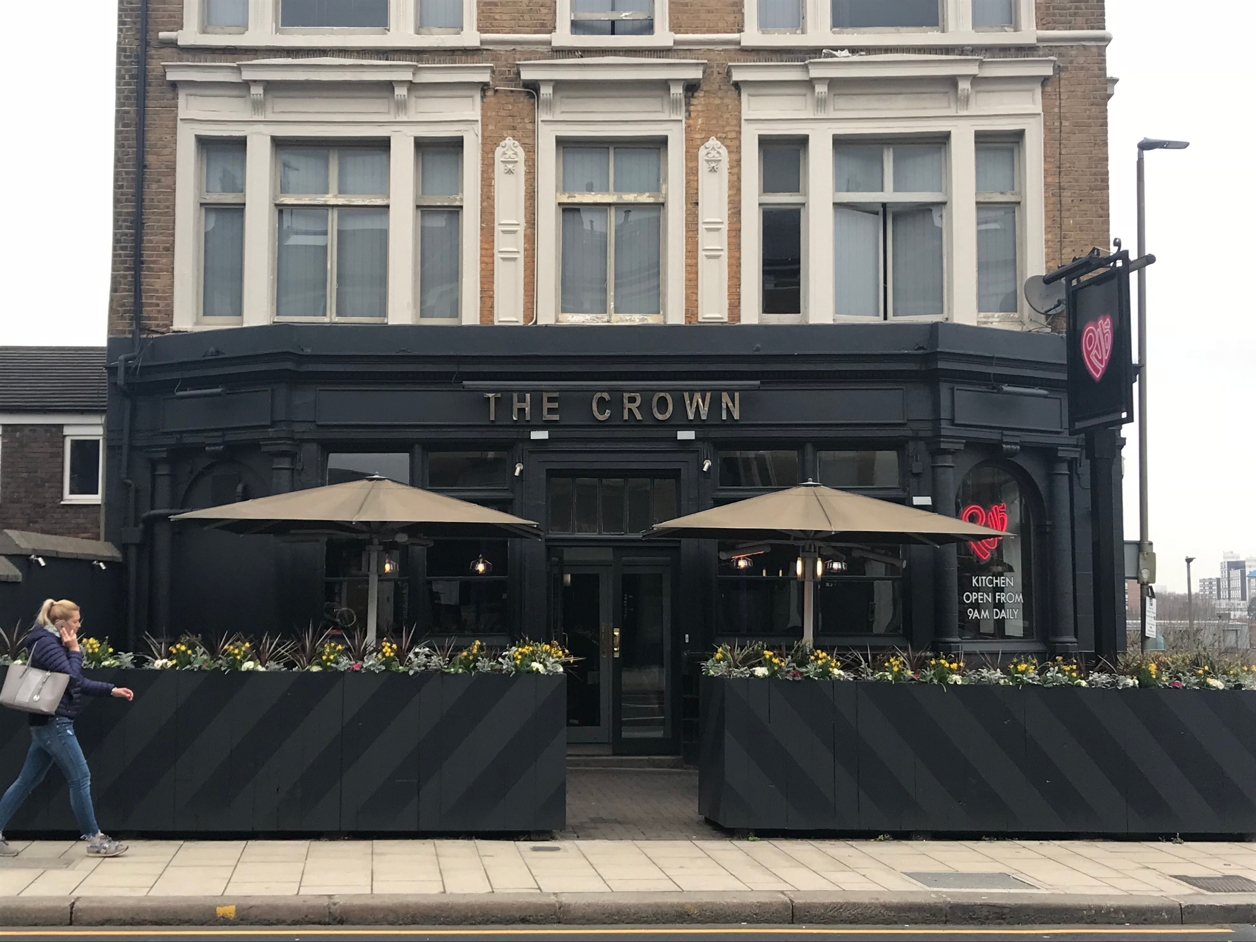 Publove The Crown 1