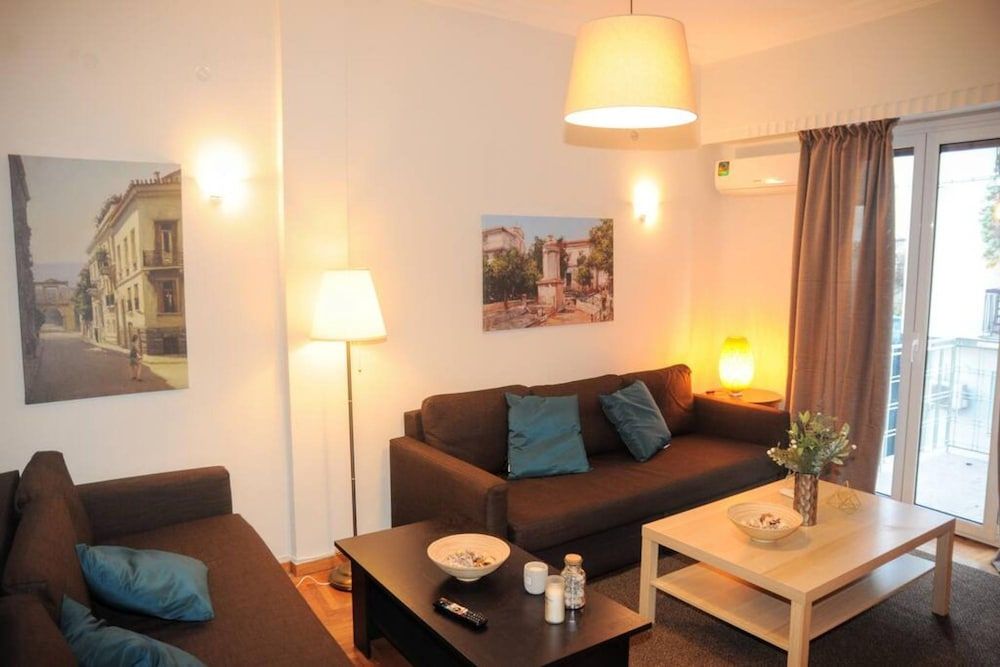 Comfortable apartment in Acropolis 2