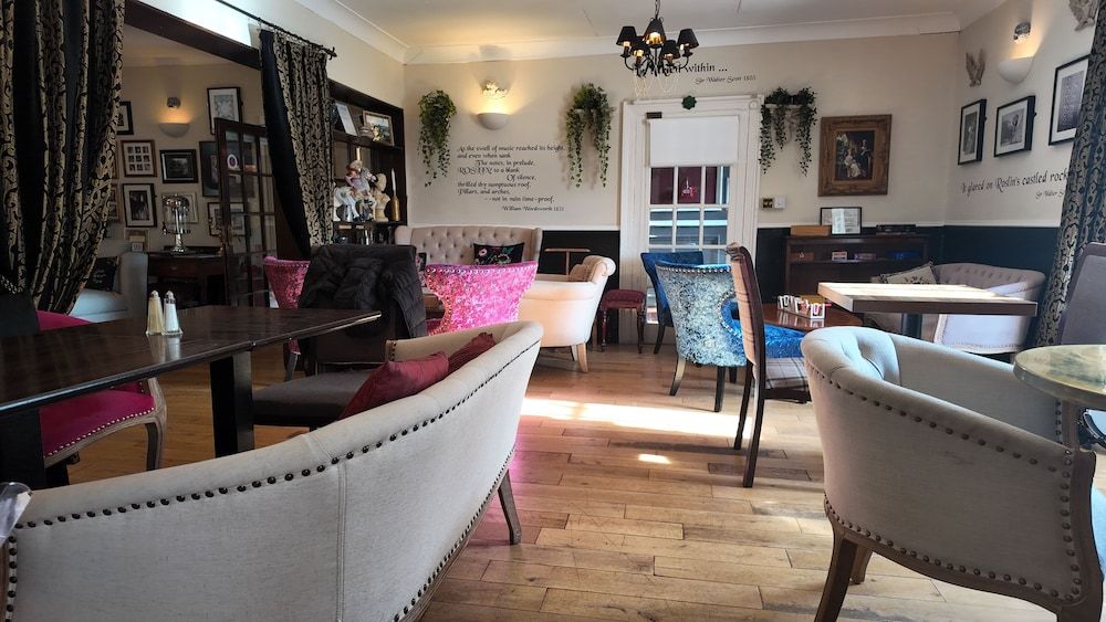 The Original Rosslyn Inn 2