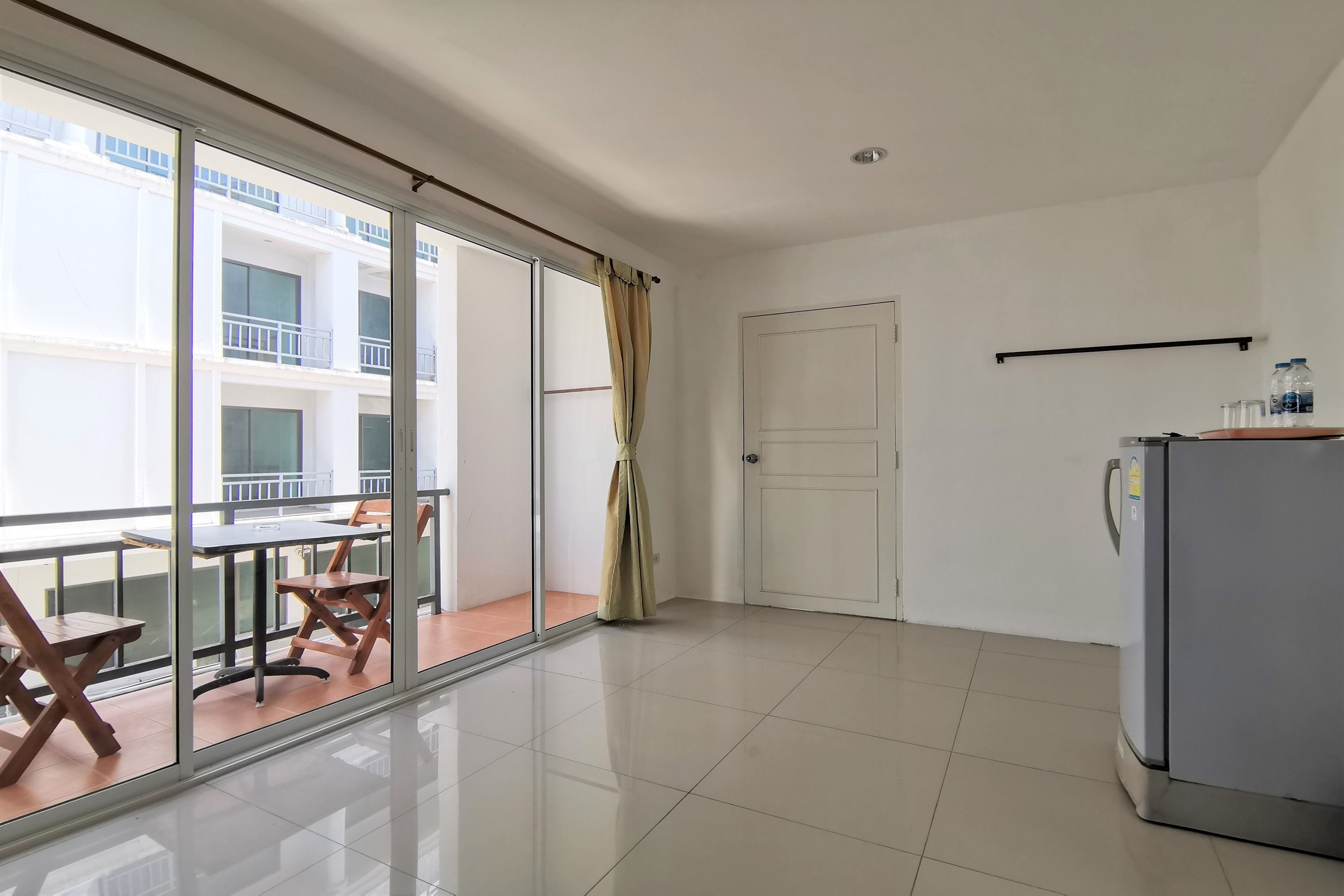 Sure Guesthouse 2