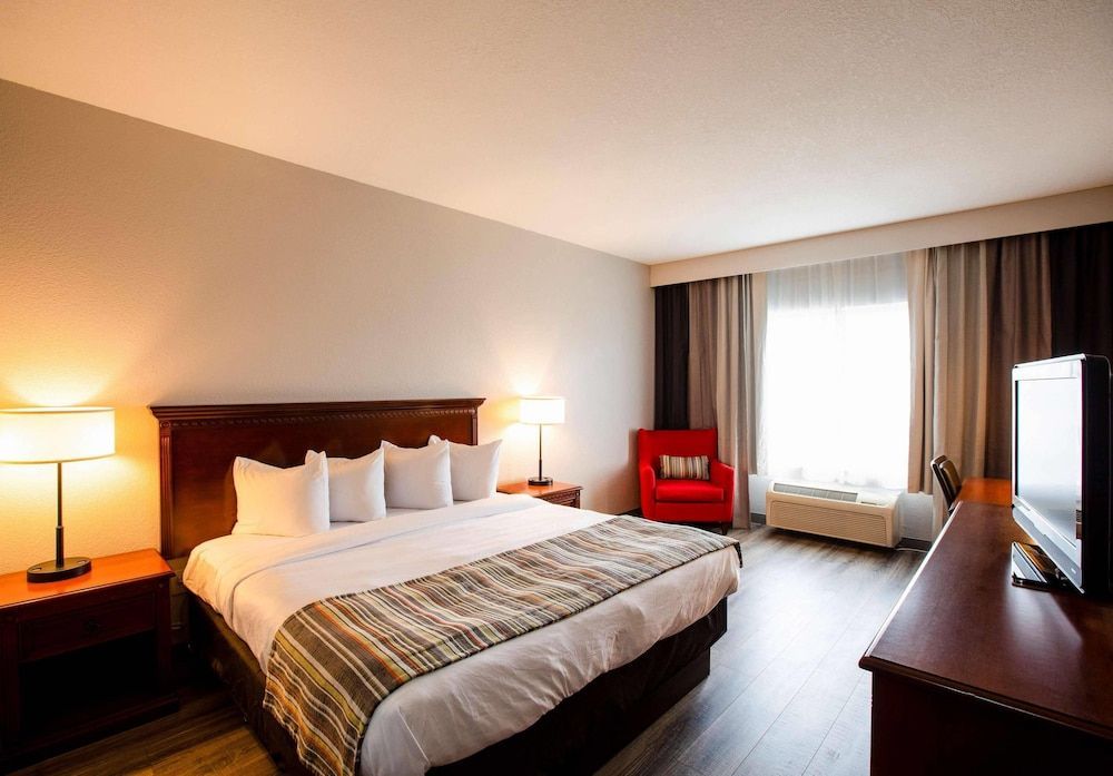 Country Inn & Suites by Radisson, Wilson, NC 1