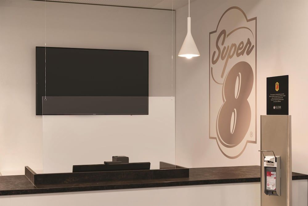 Super 8 by Wyndham Augsburg 2