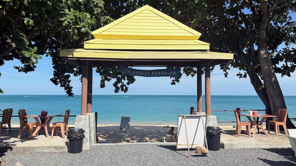 Sea Breeze Bungalow 1