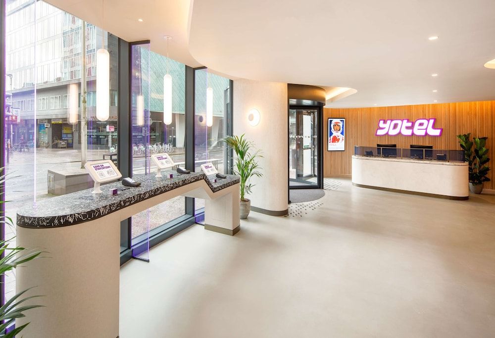 YOTEL Glasgow 2