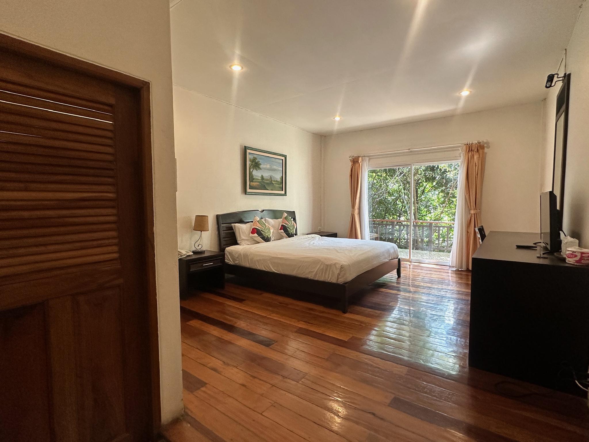 Tree House Hotel (sha Certified) 2