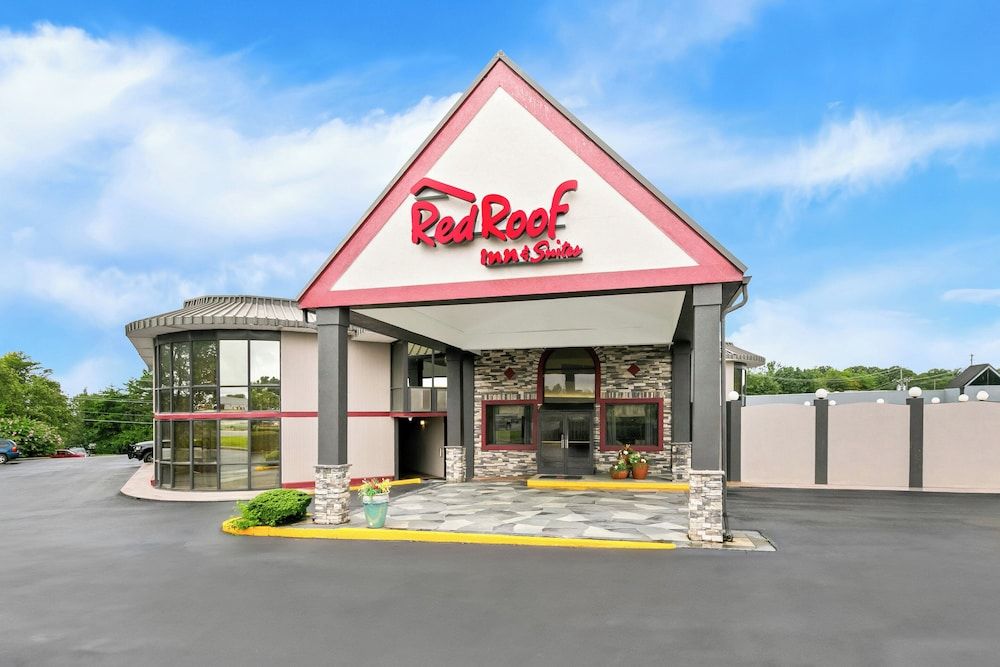 Red Roof Inn & Suites Duncan 1