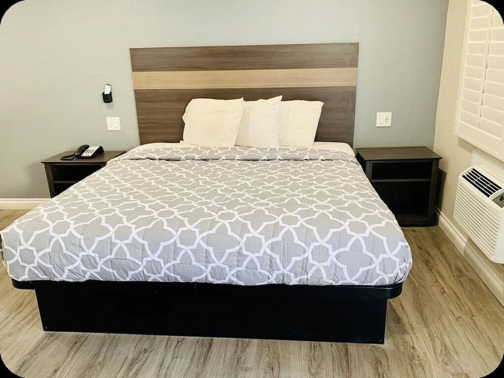 MI casa Motel 1