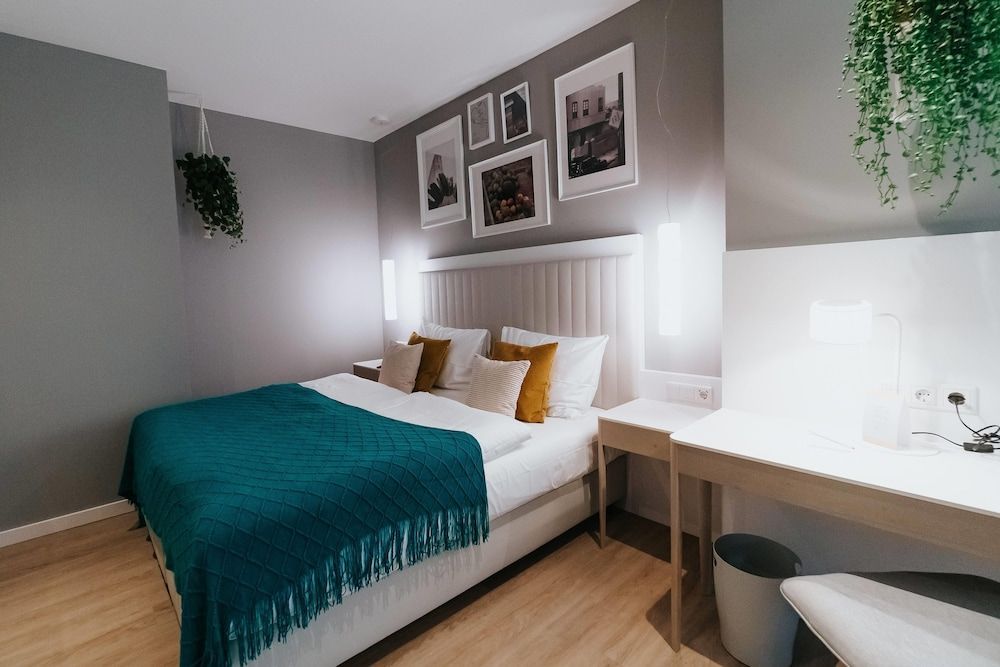 Vienna House by Wyndham Frankfurt South 1