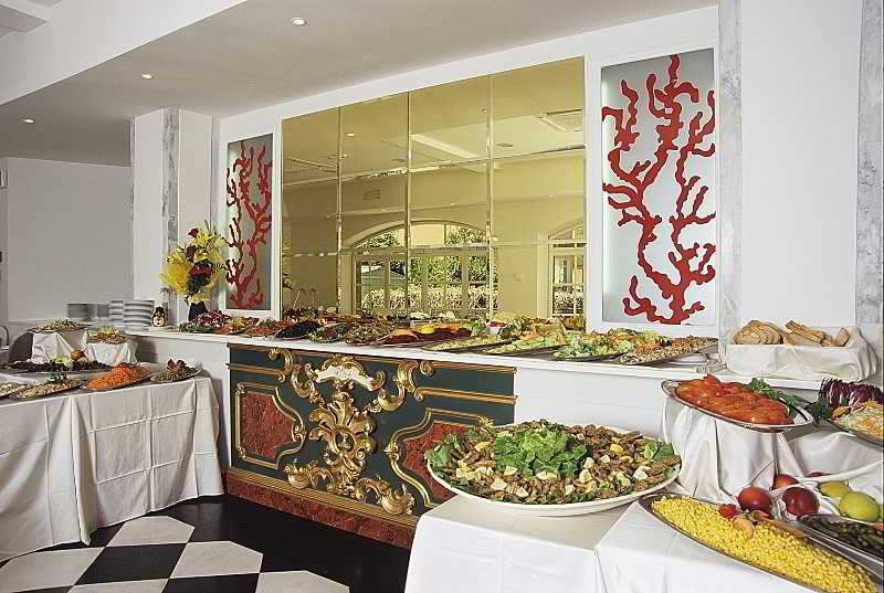 M Glamour Hotel 1