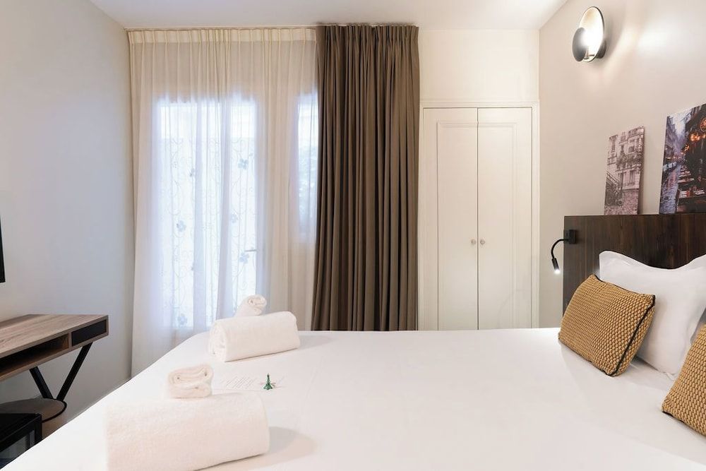 Hotel Eiffel Seine 2