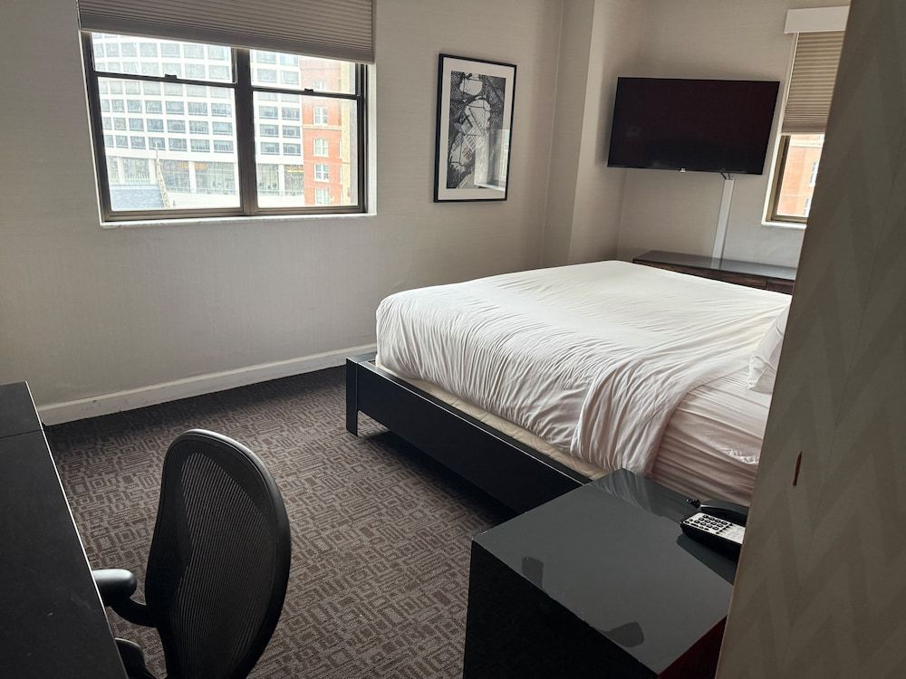 The Tremont Chicago Hotel 2