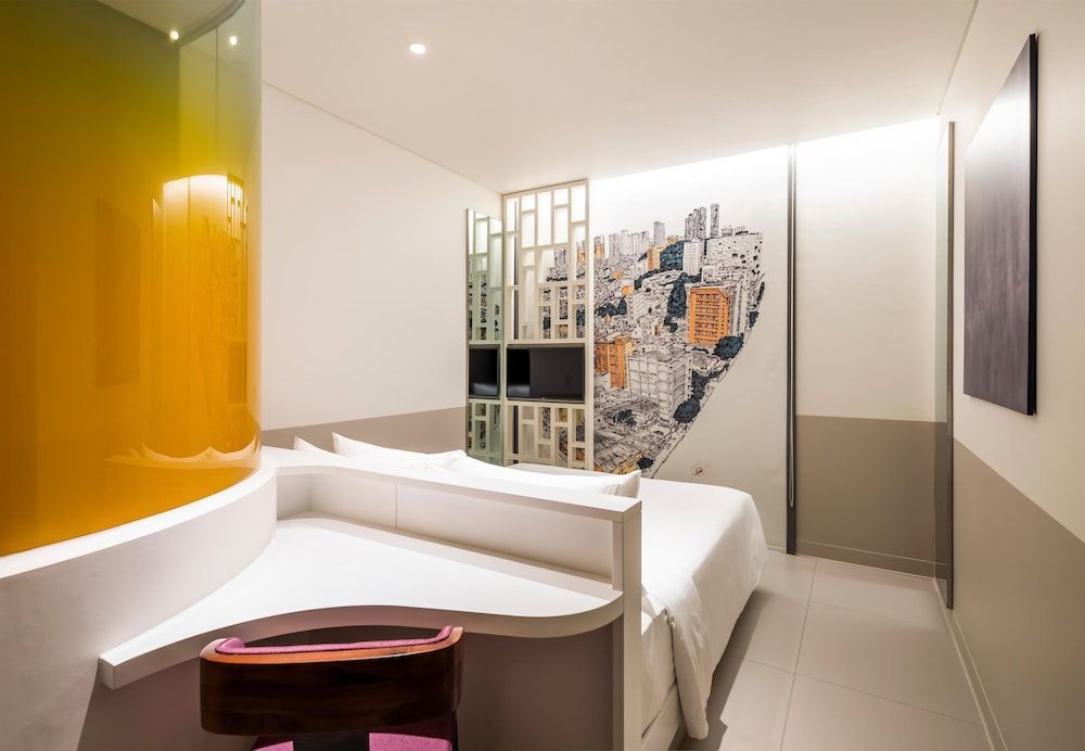 Wink Saigon Centre, Unscripted by Hyatt - 24-Hour Stays 1