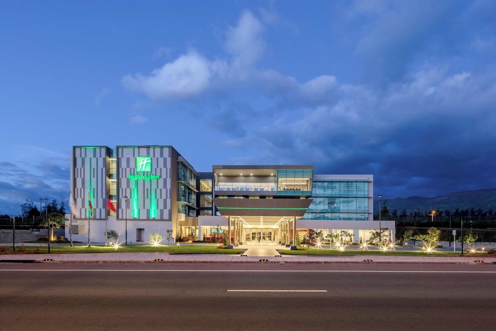 Holiday Inn QUITO AIRPORT by IHG 1