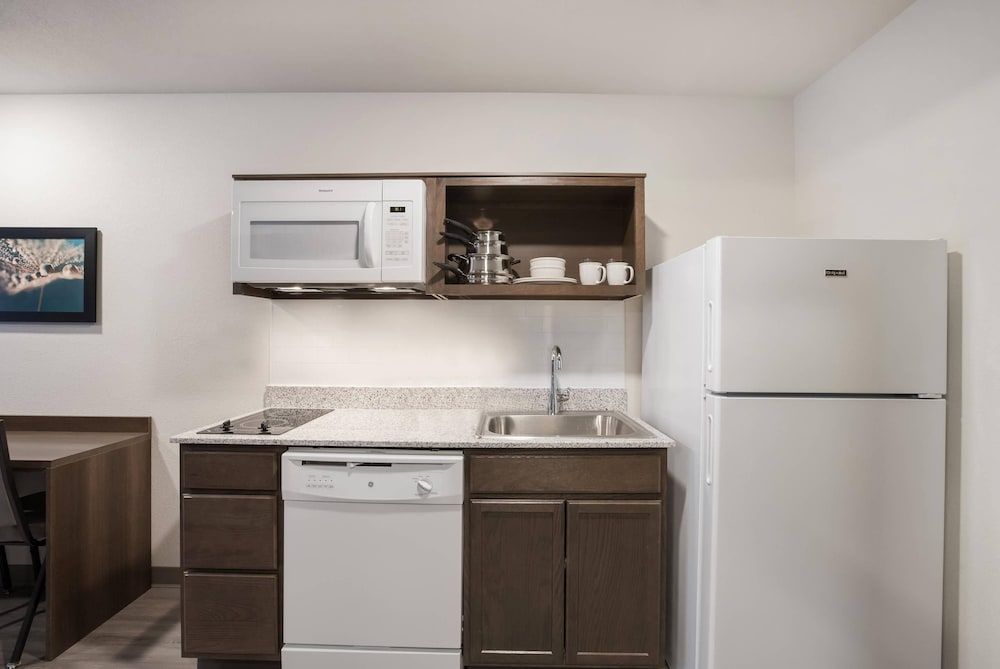 WoodSpring Suites Detroit Madison Heights 1