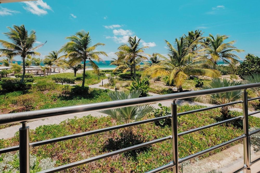 Orient Beach Hotel 1