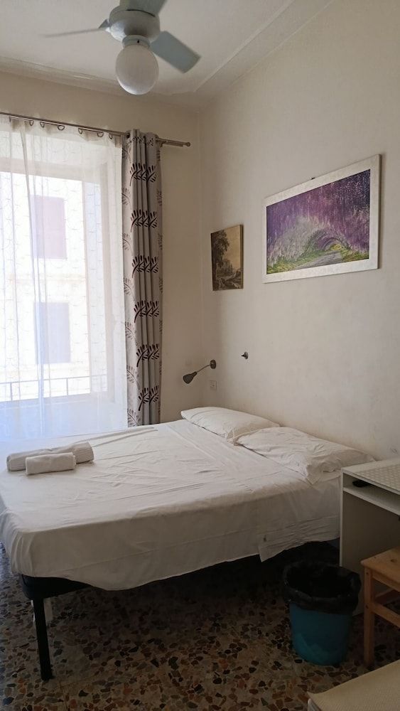 Roma Prince Inn accommodation 2
