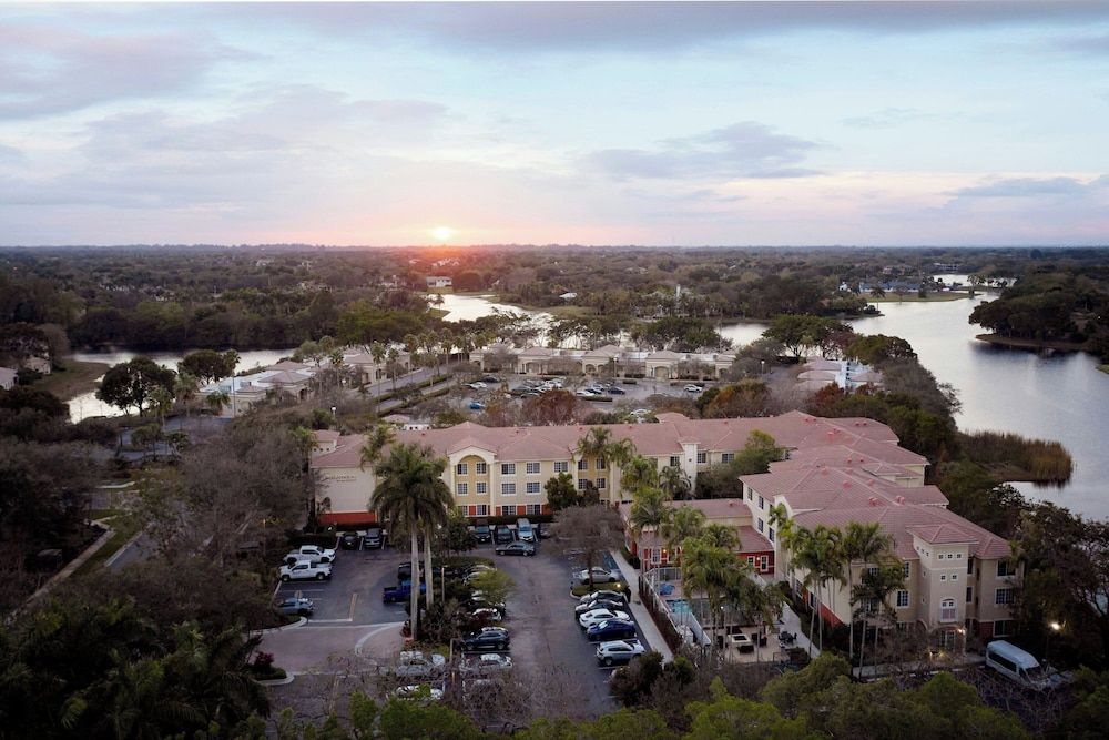 Residence Inn by Marriott Fort Lauderdale Weston 1