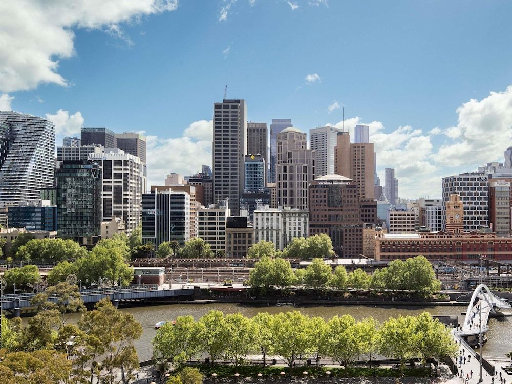 Mercure Melbourne Southbank 1