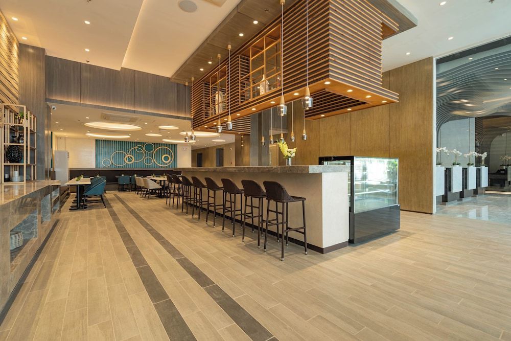 Bayfront Hotel Cebu Capitol Site 1