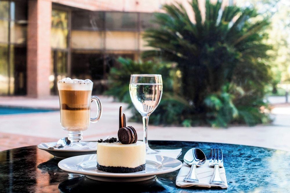 Sheraton Pilar Hotel & Convention Center 2