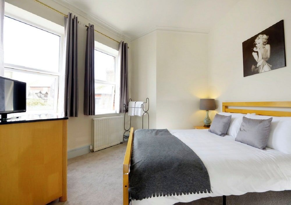 Southsea Rocks Hotel 1